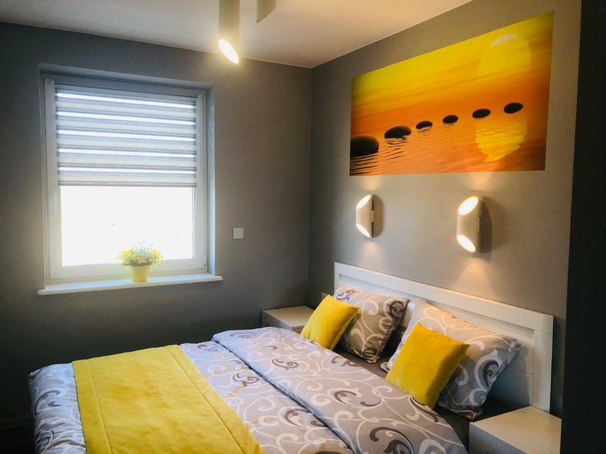 Apartament Elegance Yellow Rewal Luaran gambar